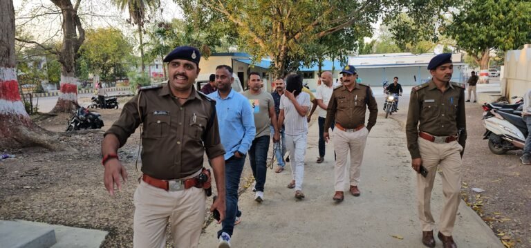 छतरपुर में बीएसपी नेता की हत्या के आरोपी गिरफ्तार,हत्या की घटना का cctv वीडियो आया सामने