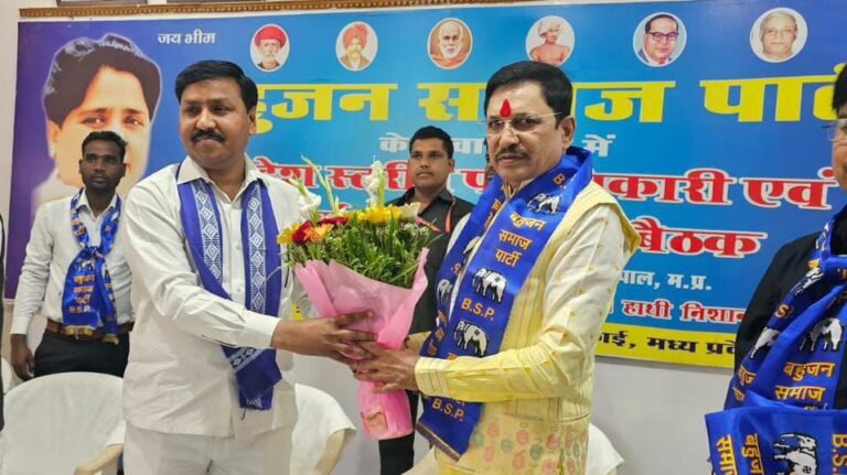 नारायण त्रिपाठी  बहुजन समाज पार्टी में शामिल, सतना लोकसभा से लड़ सकते है चुनाव