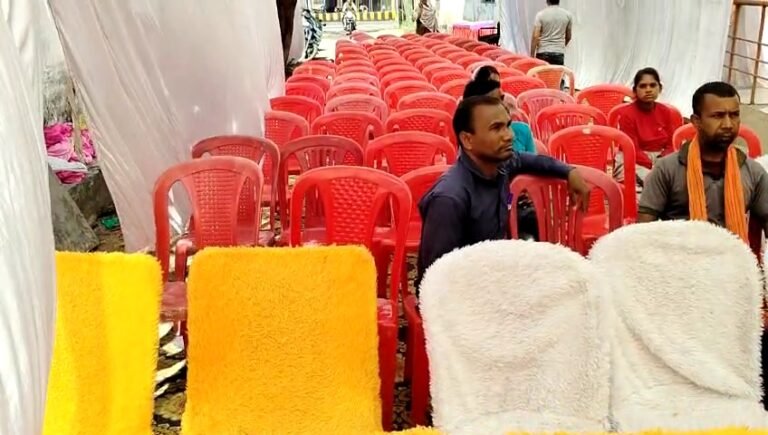 खाली कुर्सी देख कर भड़के विधायक 9 वर्ष पुराने भवन का हुआ लोकार्पण।