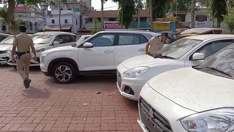 अन्तर्राजीय गिरोह का पर्दाफाश, किराए पर लेकर हड़पते थे लग्जरी कारें l