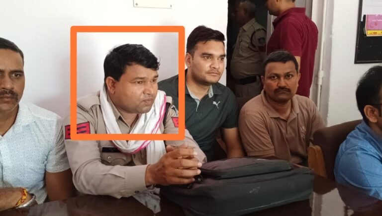 दुरसड़ा थाने में पदस्थ है प्रधान आरक्षक 20 हजार रुपए की रिश्वत लेते गिरफ्तार।