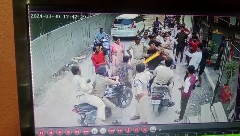 इंदौर में विधायक समर्थक की गुंडागर्दी कैफे संचालक के साथ मारपीट का सीसीटीवी फुटेज आया सामने।