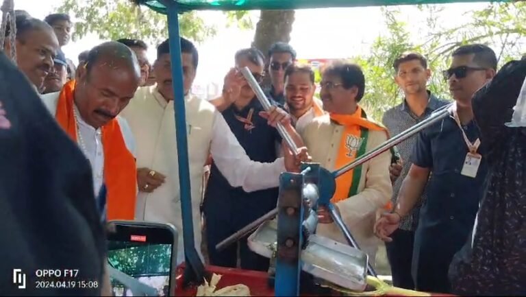 मुख्यमंत्री मोहन यादव का दिखा अनोखा अंदाज गन्ने का रस निकालने का वीडियो हो रहा वायरल।