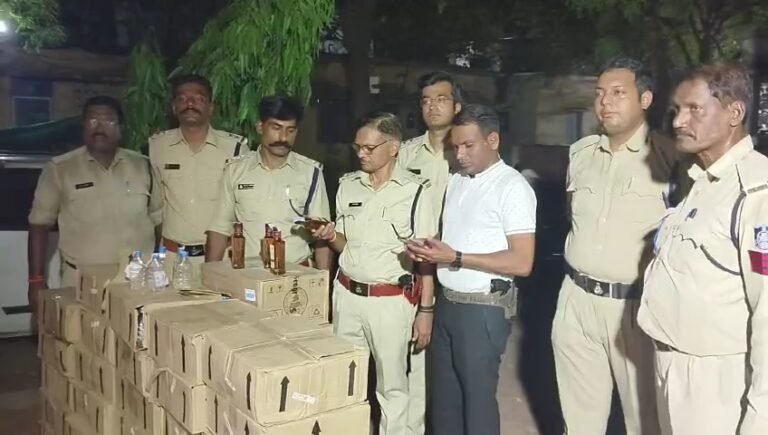 आबकारी विभाग की अवैध शराब के खिलाफ कार्रवाई,ढाई लाख रुपए की देसी और विदेशी शराब जप्त                                             चुनाव में उपयोग लिए जाने की संभावना