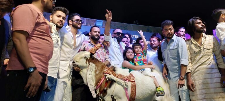 देश का पहला बकरों का फ़ैशन शो लिंक पर क्लिक कर जानें पूरी खबर…