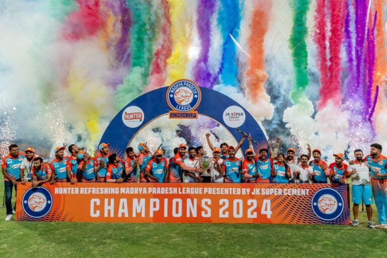 टीम इंडिया के टी 20 वर्ल्ड कप के सेमीफाइनल में पहुंचने पर आर्यमन सिंधिया ने टीम को बधाई देते हुए किया सेल्यूट..