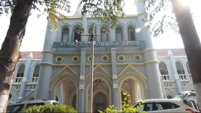 गायिका नेहा सिंह राठौर को एमपी हाई कोर्ट से बड़ा झटका,