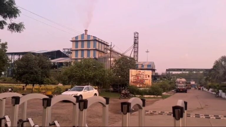 सोम सिस्टलरी एन्ड वेवरीज पर आबकारी विभाग की बड़ी कार्रवाही