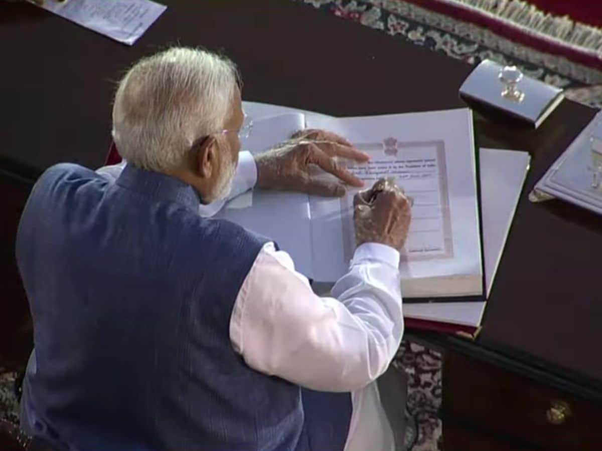 Narendra Modi Oath Ceremony, Modi Cabinet, Narendra Modi swearing Ceremony, Narendra Modi government 3.0 Cabinet Ministers, Narendra Modi Oath Ceremony, Narendra Modi Shapath Grahan, नरेंद्र मोदी शपथ ग्रहण समारोह, नरेंद्र मोदी सरकार 3.0 कैबिनेट मंत्री, नरेंद्र मोदी सरकार 3.0 मंत्री, नरेंद्र मोदी सरकार मंत्री 2024, PM Modi Geet, Anup Jalaota Geet on Narendra Modi, पटना न्यूज, भोपाल न्यूज, Bhopal News, Patna News, Madhya Pradesh News, Chhattisgarh News, 