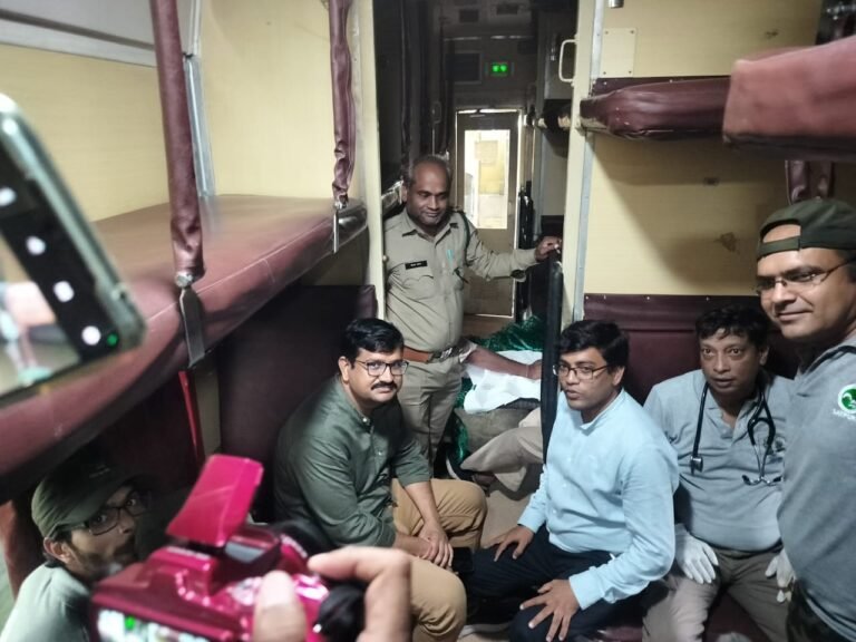 बाघिन के घायल शावकों को लाने चली एक डिब्बे की विशेष ट्रेन भोपाल के वन्य प्राणी चिकित्सालय में किया गया भर्ती