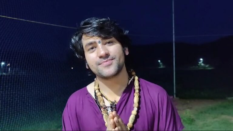 विदेश यात्रा कर भारत लोटते ही धीरेंद्र कृष्ण शास्त्री का बांग्लादेश को लेकर बड़ा बयान