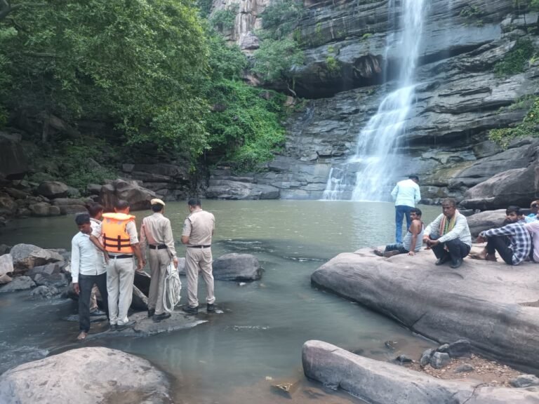 दिगंबर वाटर फाल पर फिर हुआ हादसा…