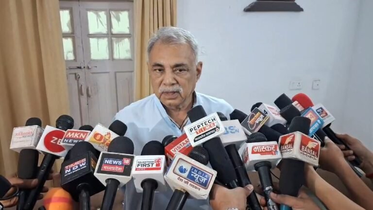 पूर्व मंत्री मानवेंद्र सिंह भंवर राजा ने केंद्रीय मंत्री वीरेंद्र खटीक के खिलाफ खोला मोर्चा