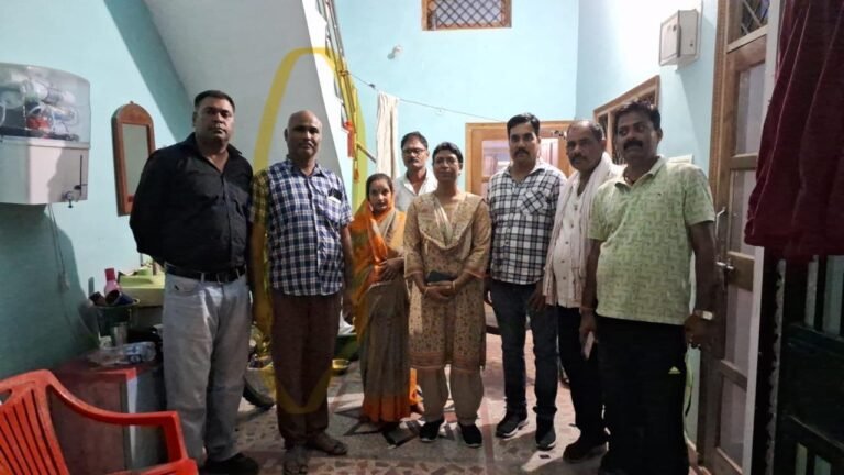 आय से अधिक संपत्ति के मामले में सागर लोकायुक्त ने सहकारी समिति धवाड के विक्रेता अरुण गुप्ता के यहां की गई कार्यवाही….