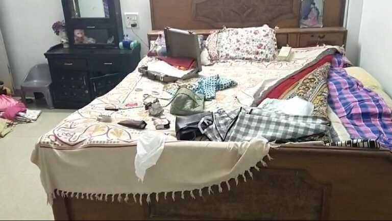 शुजालपुर में भाजपा नेता के घर 25 लाख की चोरी