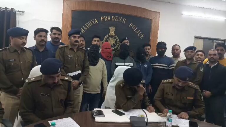 मुरैना विस्फोट की घटना पर पुलिस अधीक्षक ने किया खुलासा 5 आरोपियों  को किया गिरफ्तार
