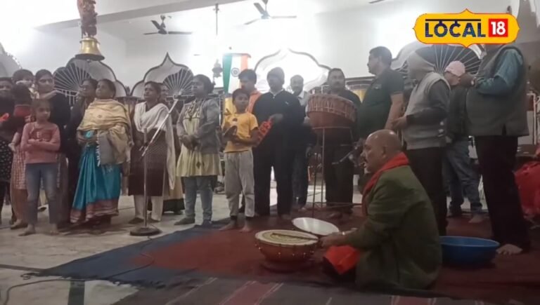 कोरबा में देशभक्ति और श्रद्धा का बेजोड़ मेल, भोलेनाथ से पहले रोज होती है भारत माता की आरती