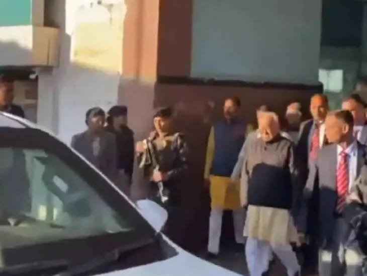 इंदौर पहुंचे संघ प्रमुख मोहन भागवत