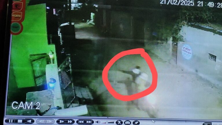 नकाबपोश बाइक सवार बदमाशों ने की बालाजी नगर में की फायरिंग, फायरिंग की घटना सीसीटीवी कैमरे में हुई कैद