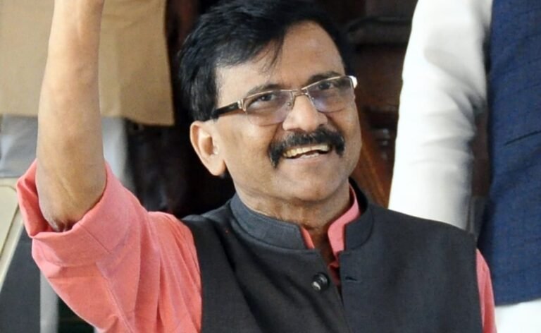 शिवसेना (UBT) सांसद संजय राउत का चौकाने वाला बयान, डिप्टी CM एकनाथ शिंदे पर किया यह खुलासा