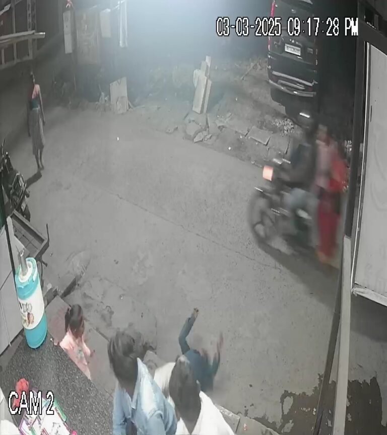 कार्डियक अरेस्ट से उज्जैन में हुई युवक की मौत, मौत का LIVE VIDEO हुआ वायरल।