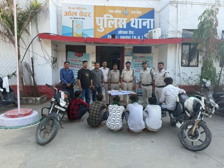 थाना ओरछा रोड पुलिस ने झांसी खजुराहो फोरलेन हाईवे में लूट की घटना का किया खुलासा