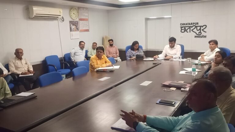 no2politics: मुख्यमंत्री ने वीसी के माध्यम से जल गंगा संवर्धन अभियान के क्रियान्वयन की समीक्षा की