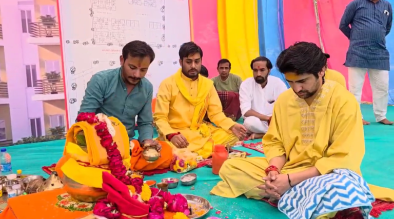 बागेश्वर धाम में बनेगा हिन्दुस्तान का पहला हिन्दूग्राम महाराजश्री ने रखी आधारशिला, दो वर्ष में गांव होगा तैयार।