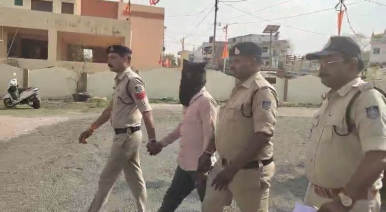 ऑनलाइन गेमिंग ने ली युवक की जान,पुलिस ने झांसी से एक आरोपी को किया गिरफ्तार