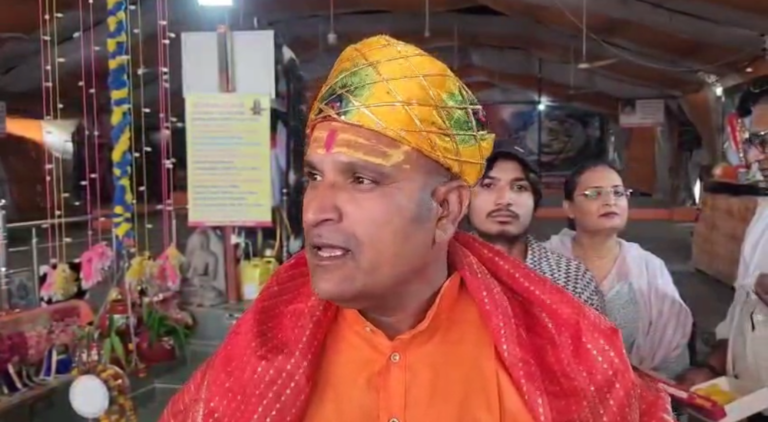 खंडवा में मुस्लिम युवक ने सनातन धर्म अपनाया,शेख अनवर से अब राधेश्याम बना मुस्लिम युवक,