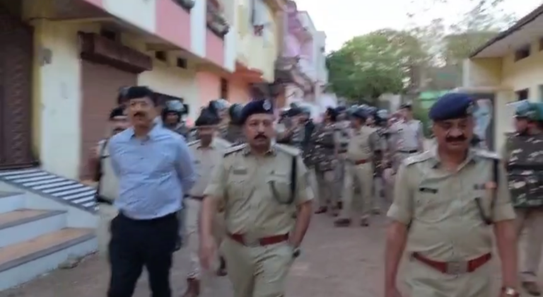 गुना में आईजी का औचक दौरा, कानून व्यवस्था पर सख्त  आया, दिए कड़े निर्देश