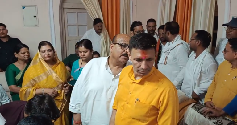 टीकमगढ़ में प्रदेश कांग्रेस अध्यक्ष जीतू पटवारी ने भरी हुंकार,भाजपा सरकार को जमकर घेरा,लगाए कई गंभीर आरोप।