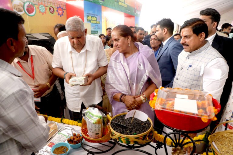 उप राष्ट्रपति श्री धनखड़ ने कृषि उद्योग समागम 2025 कृषि प्रदर्शनी का किया शुभारंभ