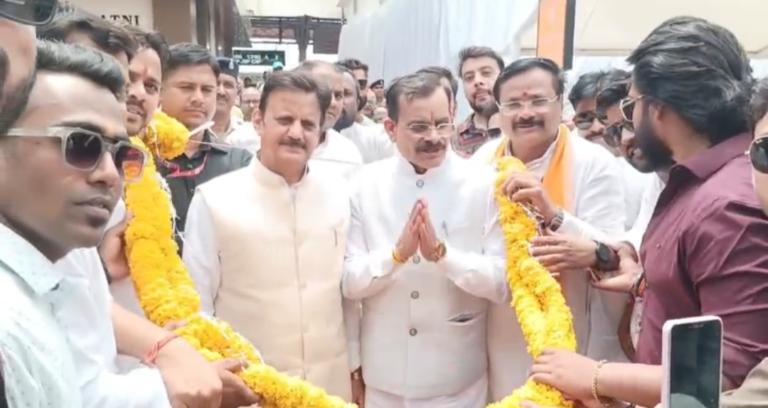 कटनी में अमृत भारत स्टेशन उद्घाटन कार्यक्रम में उपमुख्यमंत्री व भाजपा प्रदेश अध्यक्ष हुए शामिल