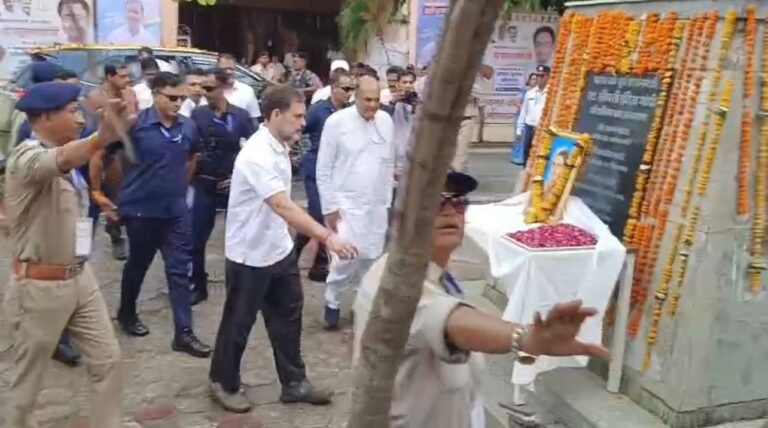 भोपाल: इंदिरा गांधी को जूते पहनकर श्रद्धांजलि देने पर विवाद, सीएम यादव ने साधा निशाना