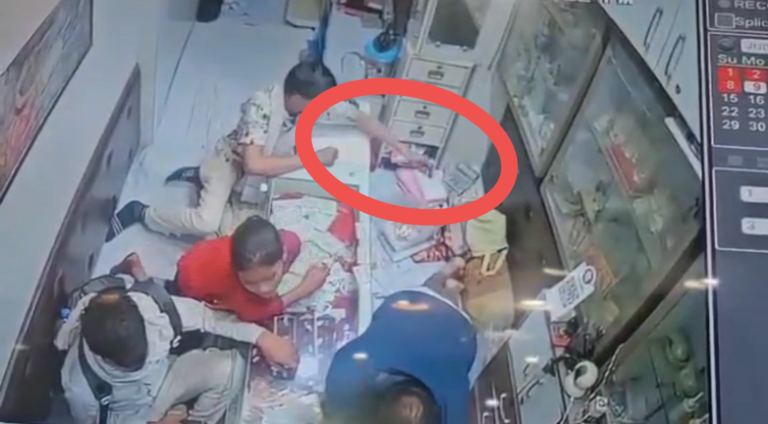 दतिया के सराफा बाजार में लाखों की ज्वेलरी चोरी: CCTV में कैद हुए बदमाश