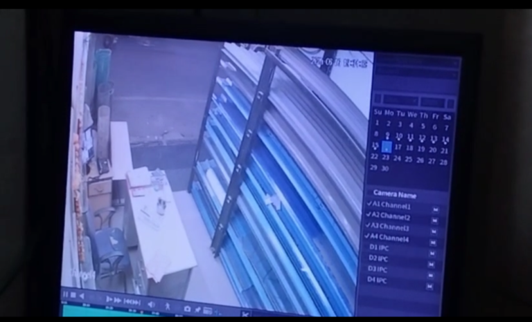 ग्वालियर: दिनदहाड़े लोहा कारोबारी की दुकान से 6 लाख की चोरी, CCTV में कैद हुई वारदात