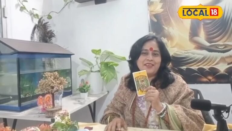 Aaj ka kumbh rashifal 12 December: छोटी सावधानी, बड़ा फायदा! कुंभ राशि वालों के लिये आज पैसों को लेकर बने हैं खास योग