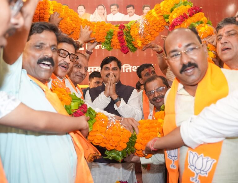 दतिया में मुख्यमंत्री मोहन यादव ने व्यापारी सम्मेलन में किया संवाद