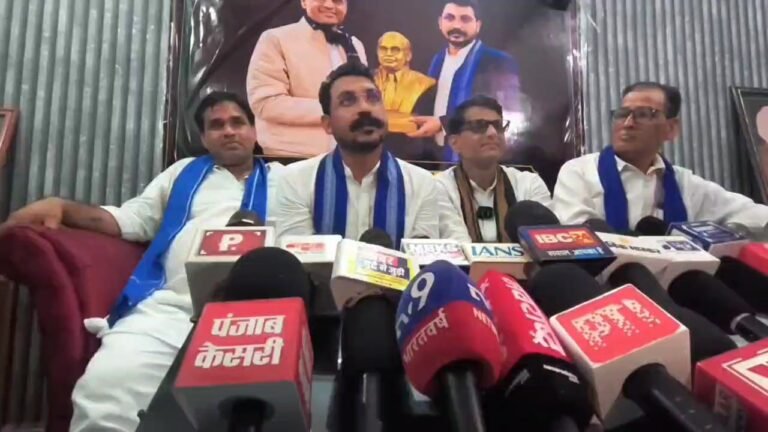 दतिया में चंद्रशेखर आजाद की हुंकार केतली पर वोट की अपील भाजपा पर साधा निशाना